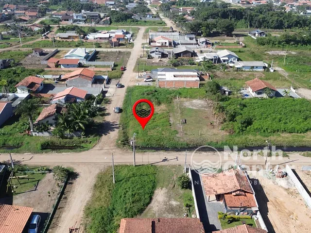 Terreno com 450m², à venda, no bairro salinas em Balneário Barra do Sul