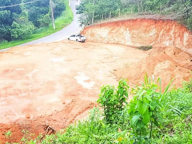 Terreno com 450m², à venda, no bairro Caju em Maricá