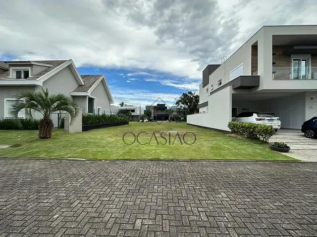 Terreno com 304m², à venda, no bairro Barra em Balneário Camboriú