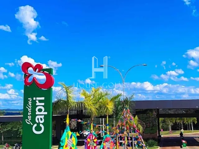 Terreno com 313m², à venda, no bairro Jardins Capri em Senador Canedo