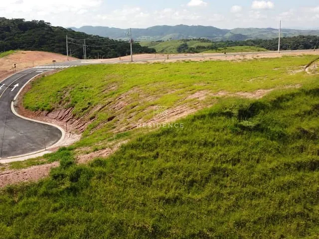 Terreno com 303m², à venda, no bairro reserva do Vale 1  em Pinheiral
