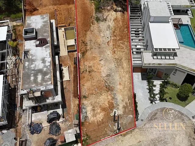 Terreno com 1080m², à venda, no bairro Ariribá em Balneário Camboriú