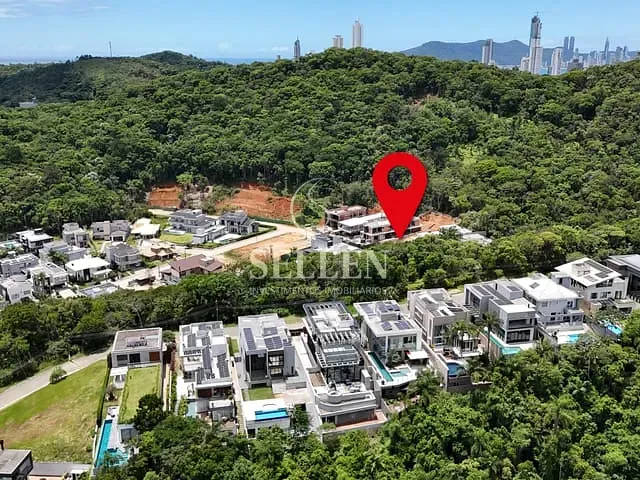 Terreno com 1080m², à venda, no bairro Ariribá em Balneário Camboriú