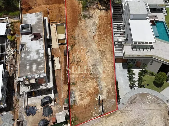 Terreno com 1080m², à venda, no bairro Ariribá em Balneário Camboriú