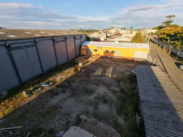 Terreno com 808m², para alugar, no bairro Águas Belas em São José dos Pinhais