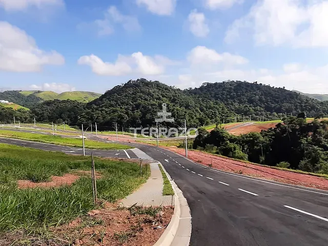 Terreno com 248m², à venda, no bairro Casa de Pedra em Volta Redonda