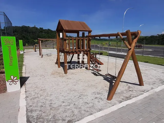 Terreno com 248m², à venda, no bairro Casa de Pedra em Volta Redonda