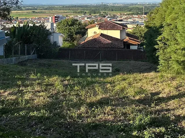 Terreno com 800m², à venda, no bairro São Dimas em Guaratinguetá