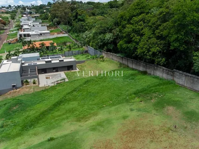Terreno com 1191m², à venda, no bairro Loteamento Terras de Canaã em Cambé