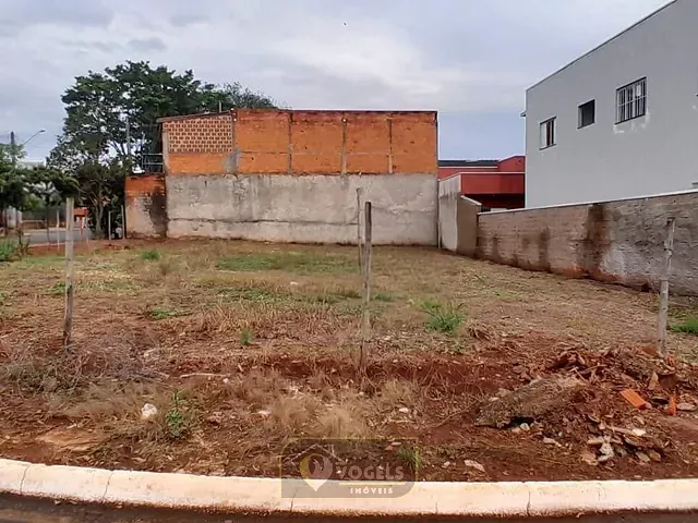 Terreno com 381m², à venda, no bairro Residencial dos Imigrantes em Holambra