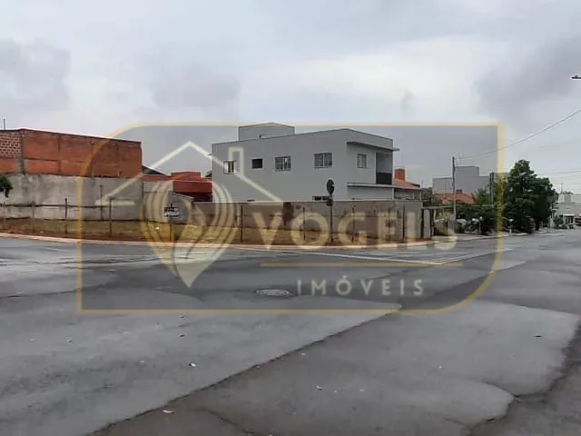 Terreno com 381m², à venda, no bairro Residencial dos Imigrantes em Holambra