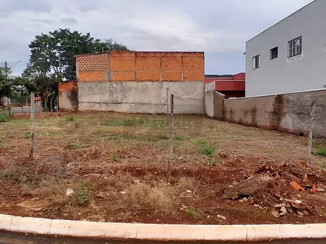 Terreno com 381m², à venda, no bairro Residencial dos Imigrantes em Holambra