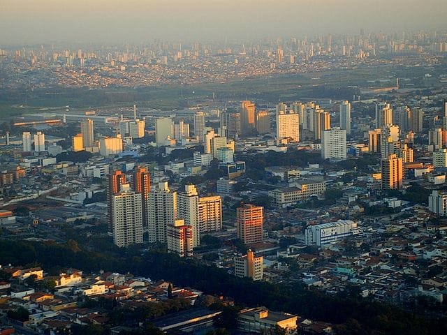 Terreno com 400m², à venda, no bairro Cidade Soberana em Guarulhos