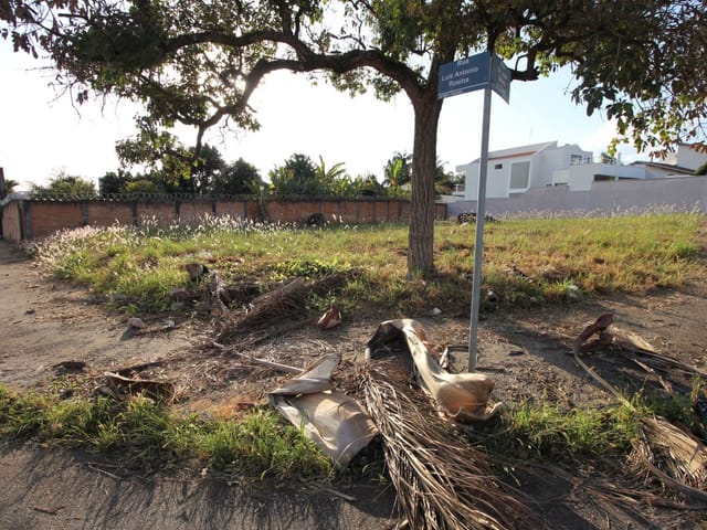 Terreno com 800m², à venda, no bairro Jardim Canadá em São João da Boa Vista