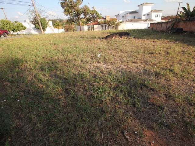 Terreno com 800m², à venda, no bairro Jardim Canadá em São João da Boa Vista