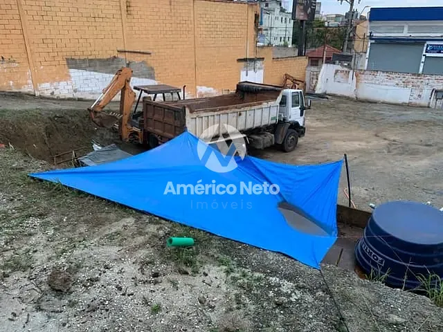 Terreno com 1105m², à venda, no bairro Vila Sacadura Cabral em Santo André