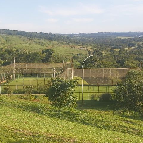 Terreno com 300m², à venda, no bairro Jardins Bolonha em Senador Canedo