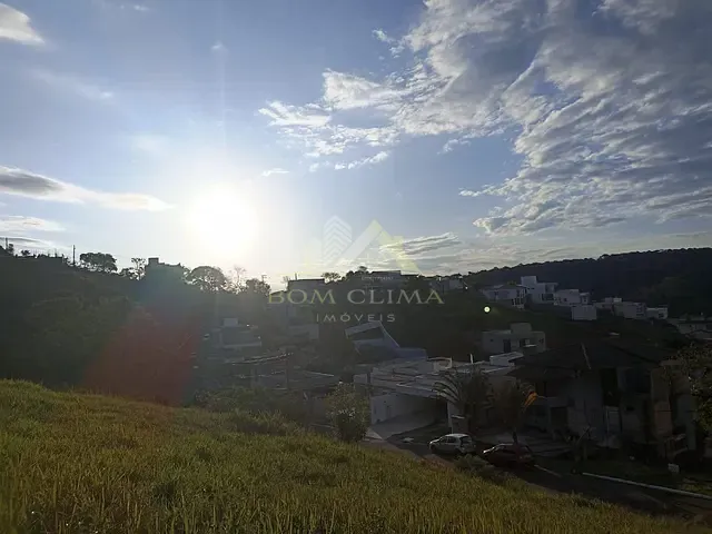 Terreno com 420m², à venda, no bairro Grama em Juiz de Fora