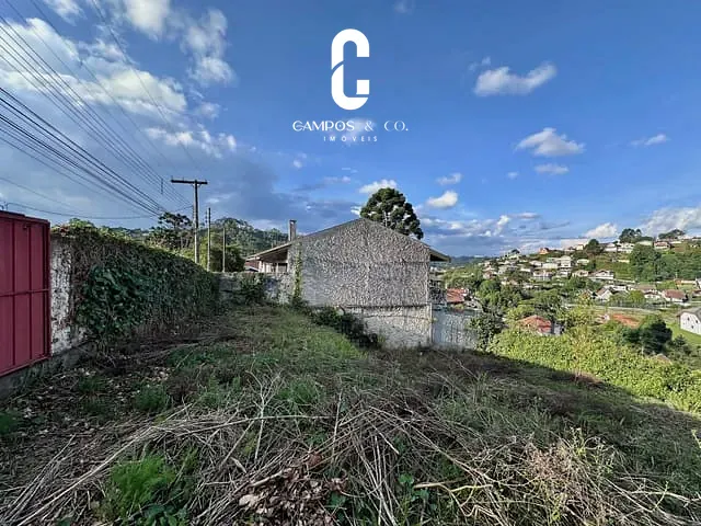 Terreno com 400m², à venda, no bairro Vila Suiça em Campos Do Jordão