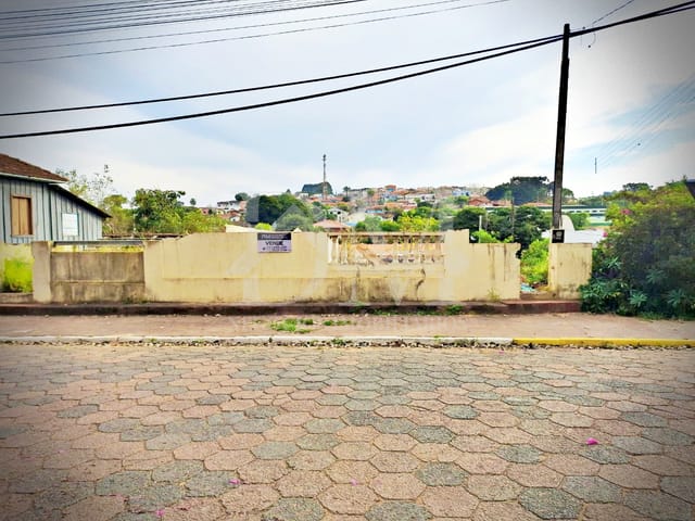 Terreno com 360m², à venda, no bairro Vila Fonseca em Jaguariaíva
