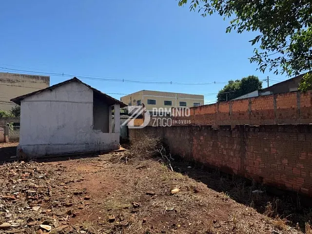 Terreno com 600m², à venda, no bairro Vila Militar em Uberaba
