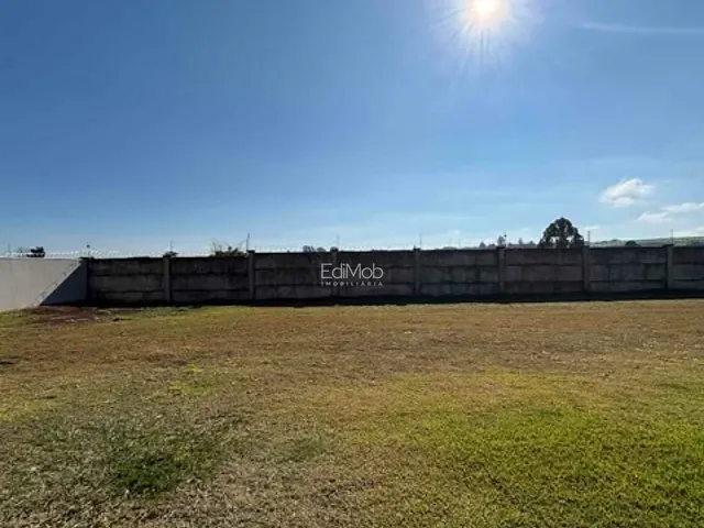 Terreno com 200m², à venda, no bairro Cancelli em Cascavel