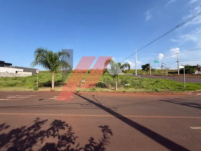 Terreno com 646m², à venda, no bairro Irio holler em Foz do Iguaçu