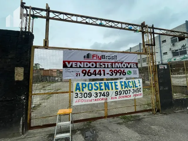 Terreno com 720m², à venda, no bairro Comendador Soares em Nova Iguaçu