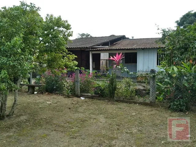 Terreno com 390m², à venda, no bairro Pontal do Norte em Itapoá