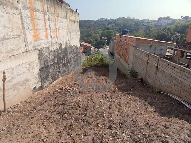 Terreno com 500m², à venda, no bairro Maristela 2  em Atibaia