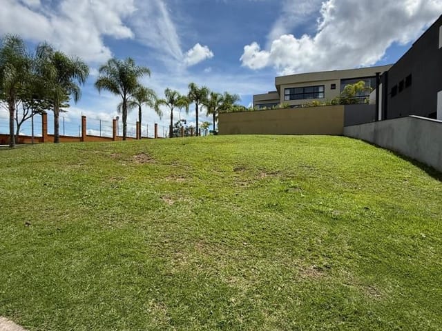 Terreno com 558m², à venda, no bairro Condomínio Residencial Alphaville em São José dos Campos
