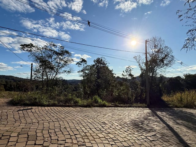 Terreno com 360m², à venda, no bairro Coroados em Nova Prata