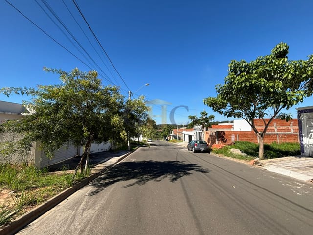 Terreno com 250m², à venda, no bairro JARDIM SÃO LUCAS em SALTO DE PIRAPORA