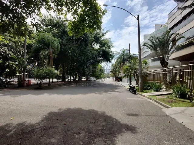 Terreno com 1200m², para alugar, no bairro Recreio dos Bandeirantes em Rio de Janeiro