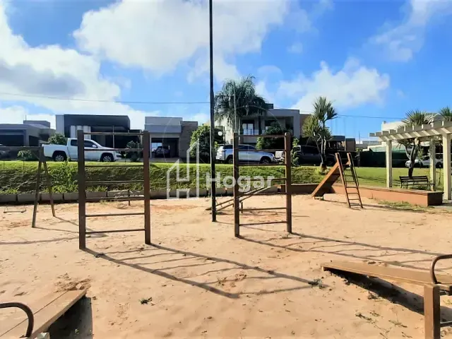 Terreno com 250m², à venda, no bairro Conjunto Habitacional Alexandre Urbanas em Londrina