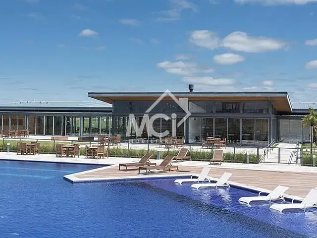 Terreno com 412m², à venda, no bairro Laranjal em Pelotas