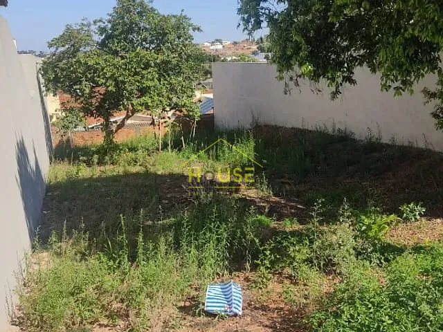 Terreno com 288m², à venda, no bairro Jardim Bom Clima em Votuporanga
