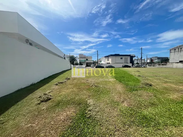 Terreno com 360m², à venda, no bairro Costa Nova em Caraguatatuba