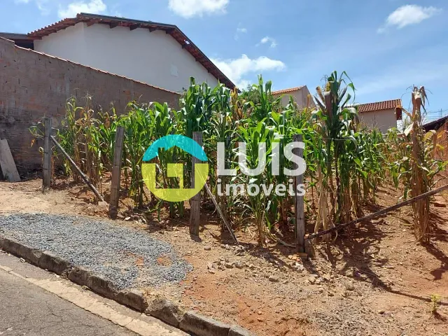 Terreno com 214m², à venda, no bairro Jardim das Orquídeas em Guaranésia