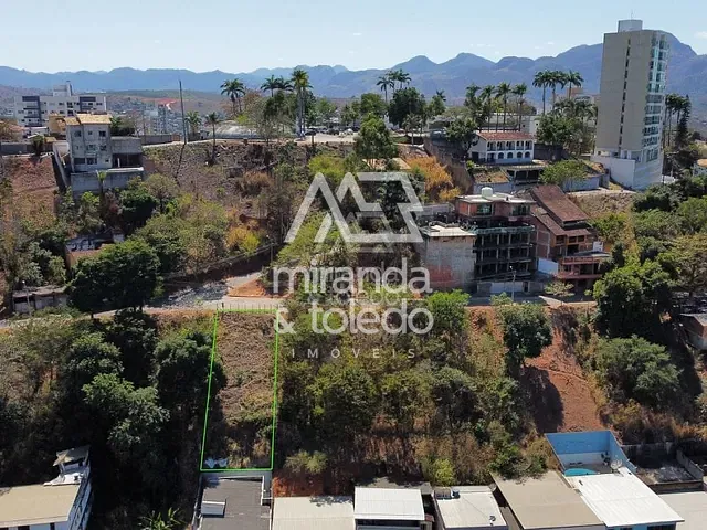 Terreno com 292m², à venda, no bairro Doutor Gilberto Machado em Cachoeiro De Itapemirim
