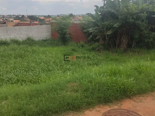 Terreno com 338m², à venda, no bairro Califórnia em Londrina