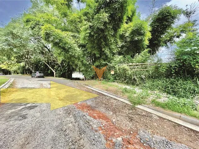 Terreno com 907m², à venda, no bairro Vila Santo Antônio em Cotia