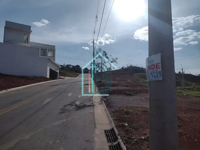 Terreno com 288m², à venda, no bairro Centro em Arujá