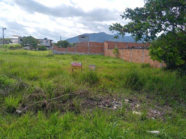 Terreno à venda, no bairro Barra de São João em Barra de São João