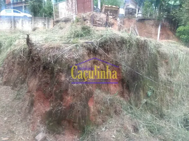 Terreno com 345m², à venda, no bairro Centro em Barra do Piraí