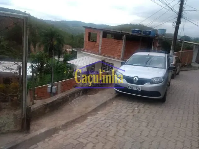 Terreno com 345m², à venda, no bairro Centro em Barra do Piraí
