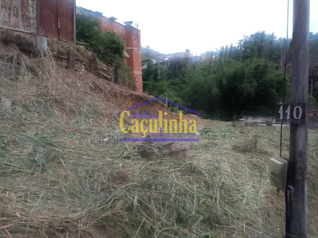 Terreno com 345m², à venda, no bairro Centro em Barra do Piraí