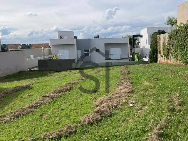 Terreno com 451m², à venda, no bairro Loteamento Residencial Jardim Villagio em Americana