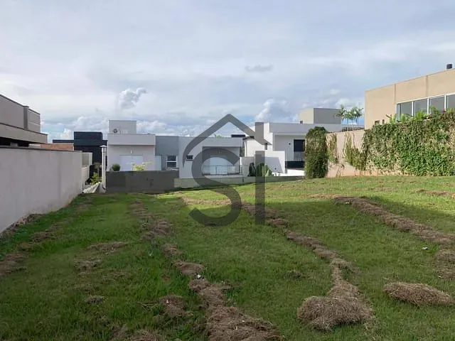 Terreno com 451m², à venda, no bairro Loteamento Residencial Jardim Villagio em Americana