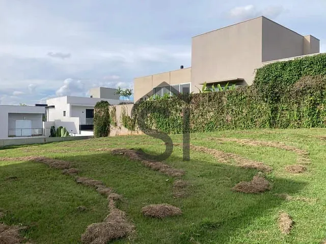 Terreno com 451m², à venda, no bairro Loteamento Residencial Jardim Villagio em Americana